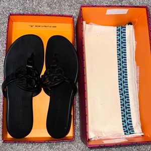 Tory Burch sandal (Black) (8.5)